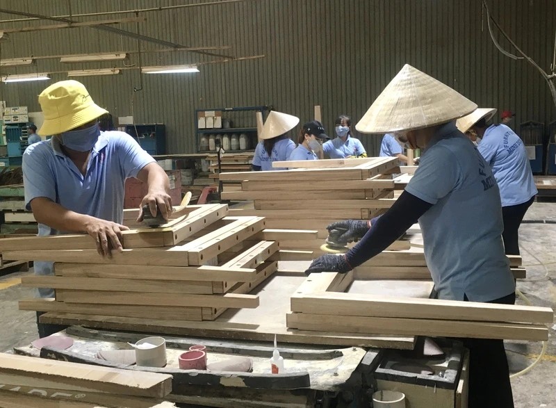 Dán nhãn và hướng dẫn xử lý