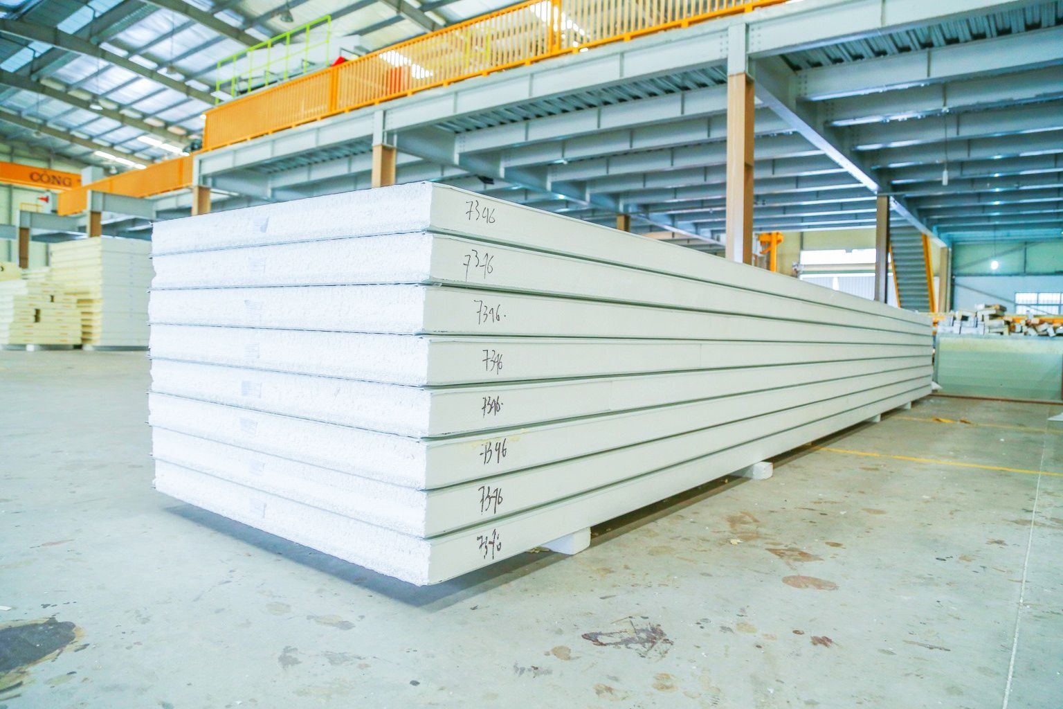 Lưu kho kín gió, tránh đặt trực tiếp xuống sàn